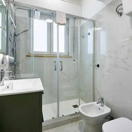 Modern Comfort Steps From Tiburtina Station Apartment Rome