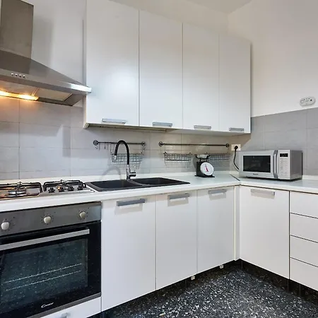 Modern Comfort Steps From Tiburtina Station Rome