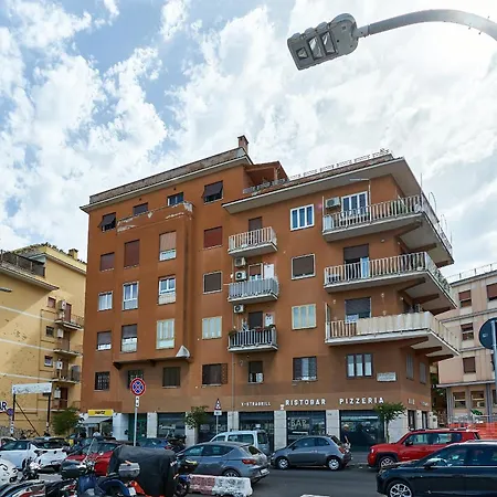 Modern Comfort Steps From Tiburtina Station Rome