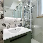 Modern Comfort Steps From Tiburtina Station Appartamento *