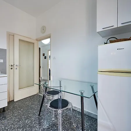 아파트 Modern Comfort Steps From Tiburtina Station *
